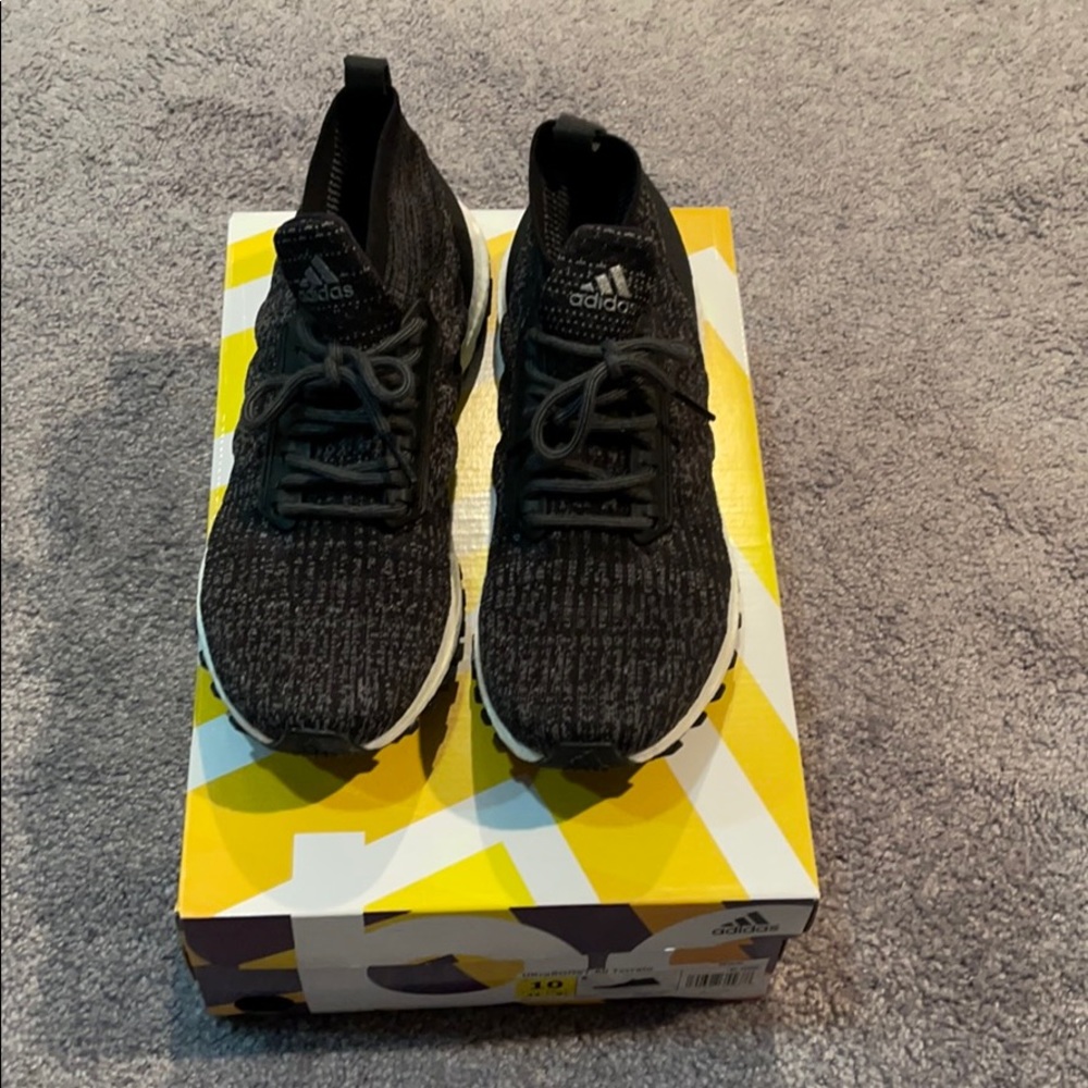 Men’s Adidas Ultra Boost All Terrain size 10